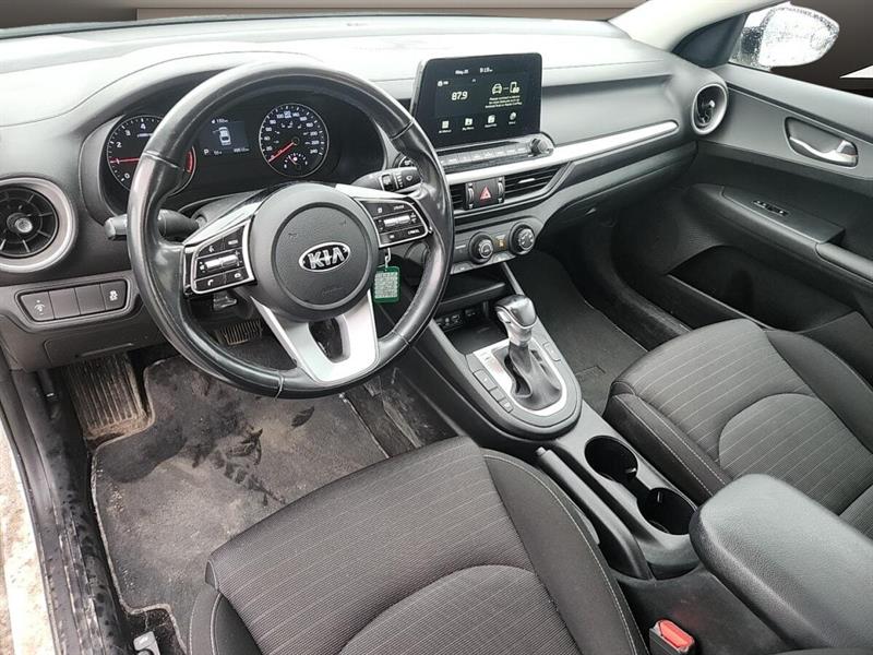 kia Forte 2021 - 8