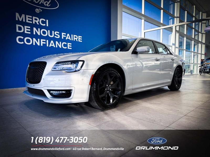 chrysler 300 2022