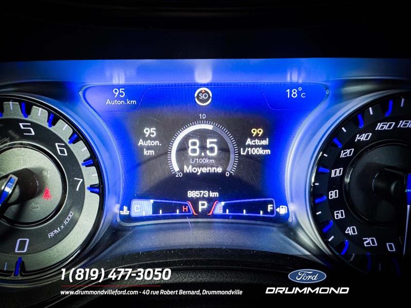 chrysler 300 2022 - 11