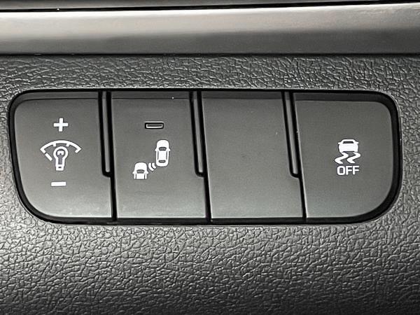 hyundai Elantra 2020 - 16