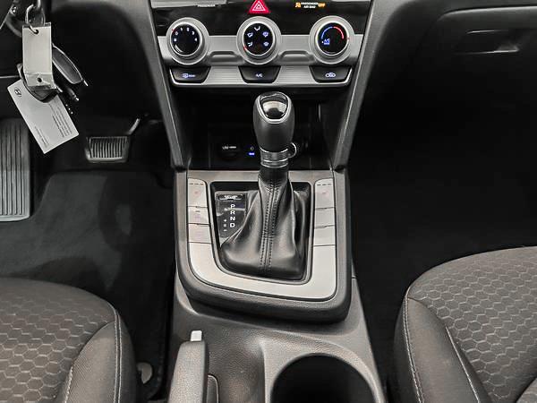 hyundai Elantra 2020 - 22