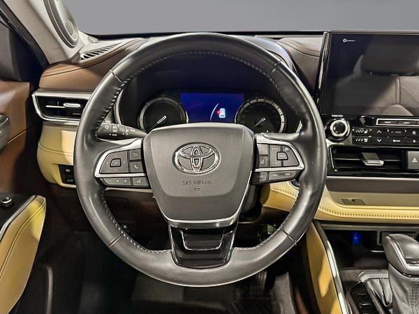 toyota Highlander 2021 - 16