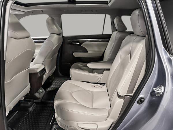 toyota Highlander 2021 - 25