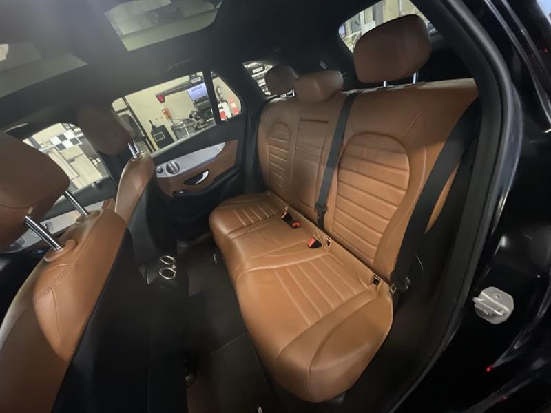 mercedes-benz GLC 43 AMG 2019 - 31