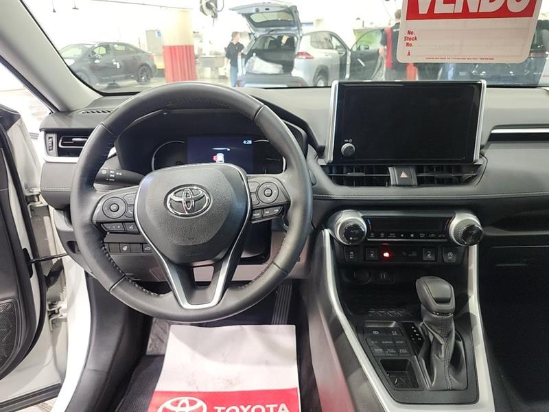 toyota RAV4 2023 - 9