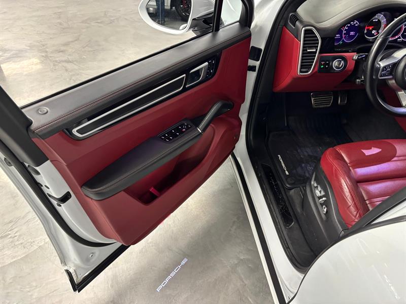 porsche Cayenne 2021 - 12