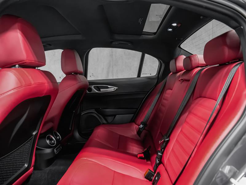 alfa romeo Giulia 2026 - 25