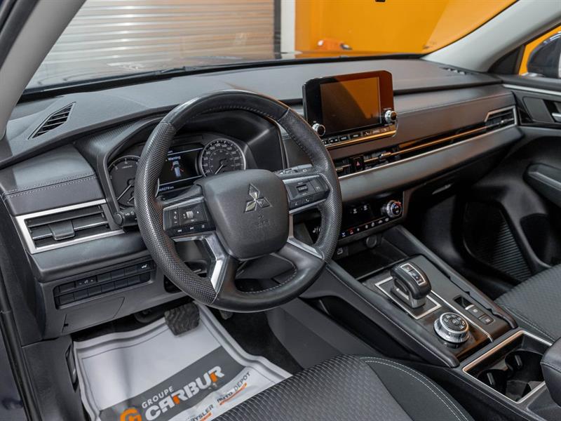 mitsubishi Outlander 2023 - 2