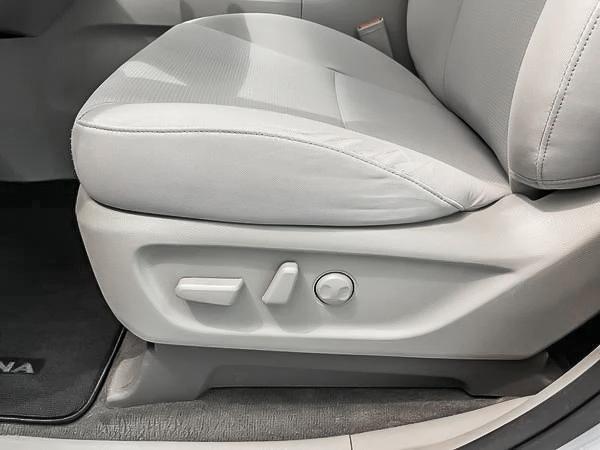 kia Sedona 2020 - 12