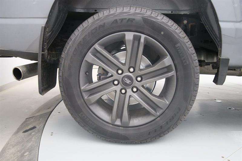 ford F-150 2022 - 16