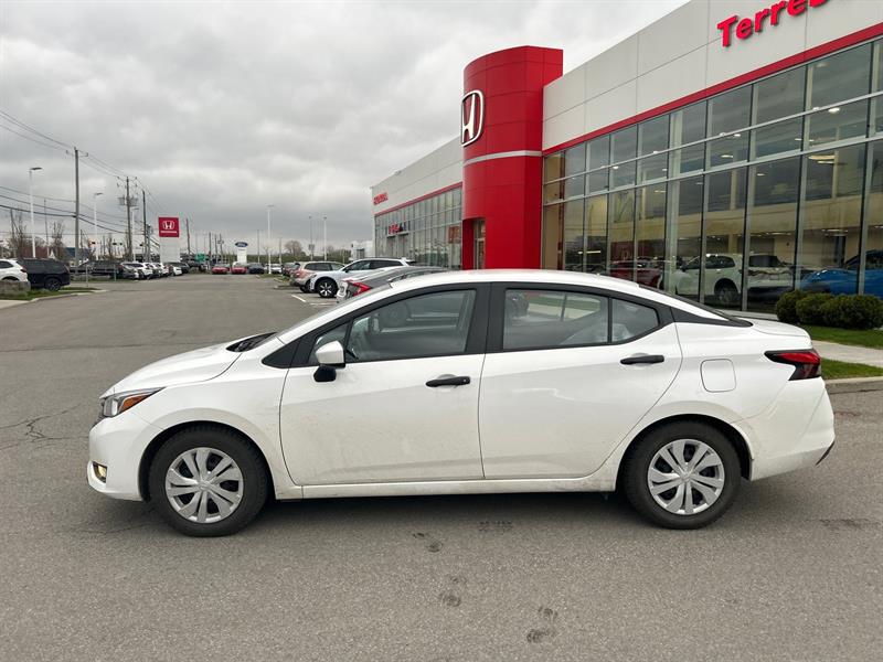 nissan Versa 2024 - 3