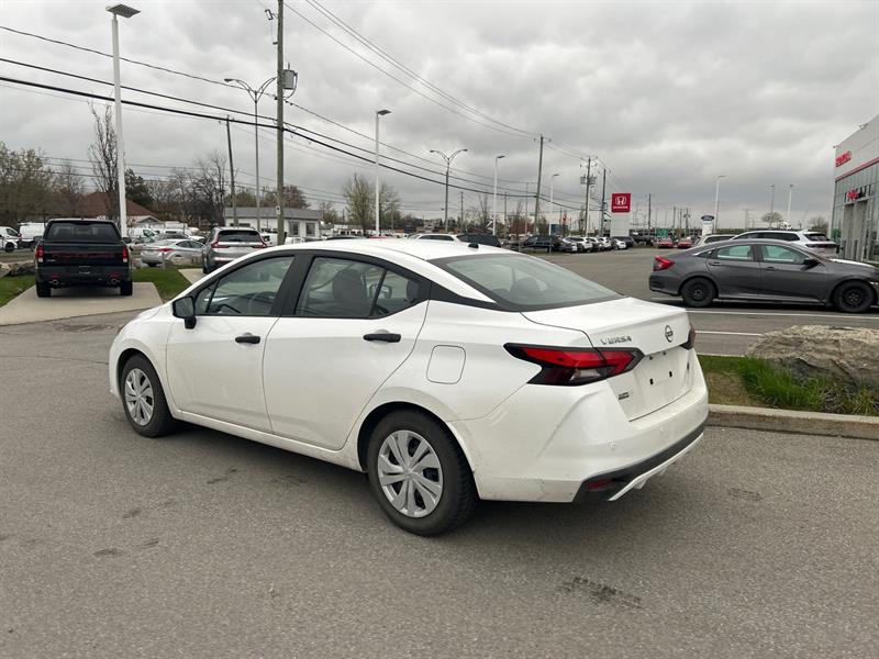 nissan Versa 2024 - 4