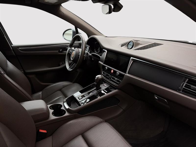 porsche Macan 2025 - 26