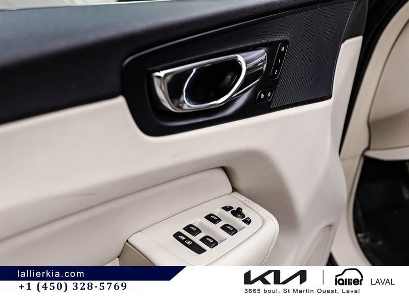 2018 Volvo XC60 - Image 11