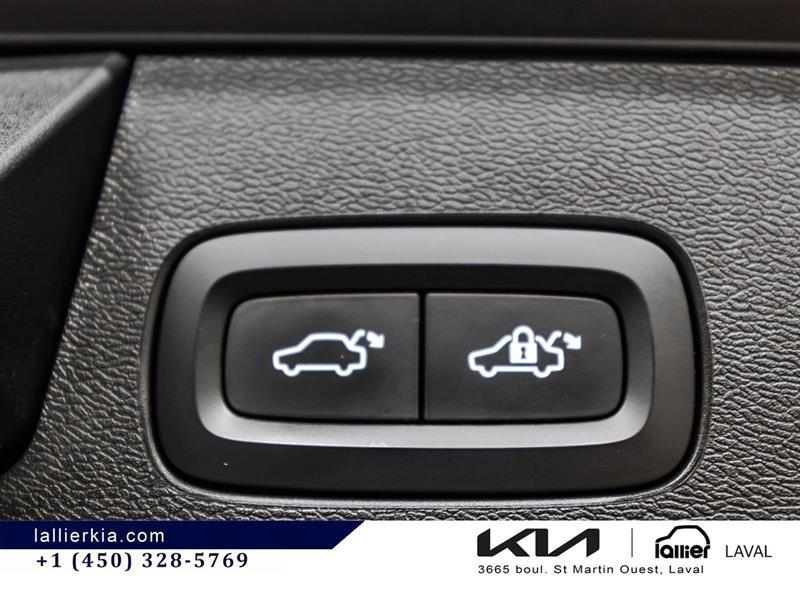 2018 Volvo XC60 - Image 15