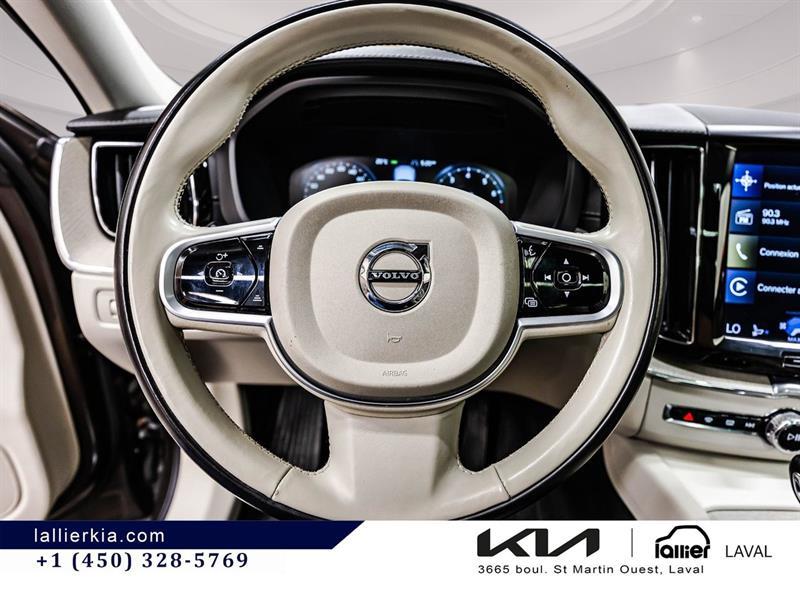 2018 Volvo XC60 - Image 23