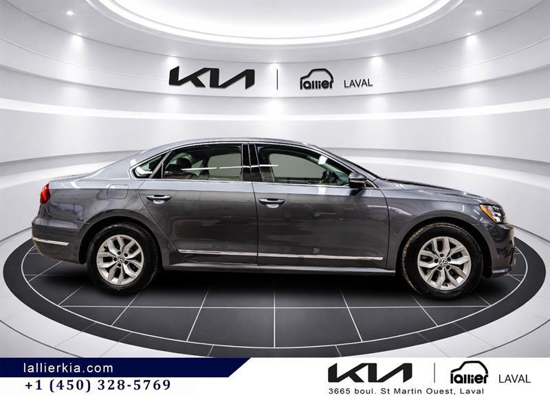 2017 Volkswagen Passat - Image 10