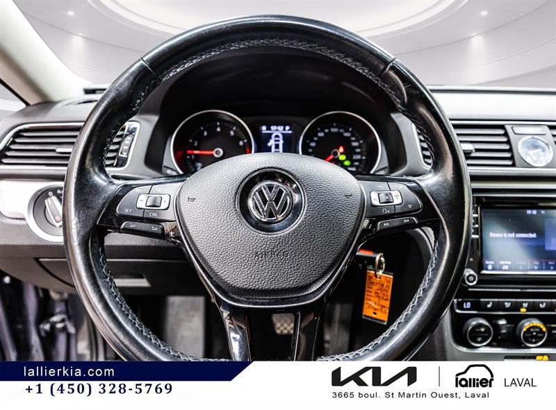 2017 Volkswagen Passat - Image 18