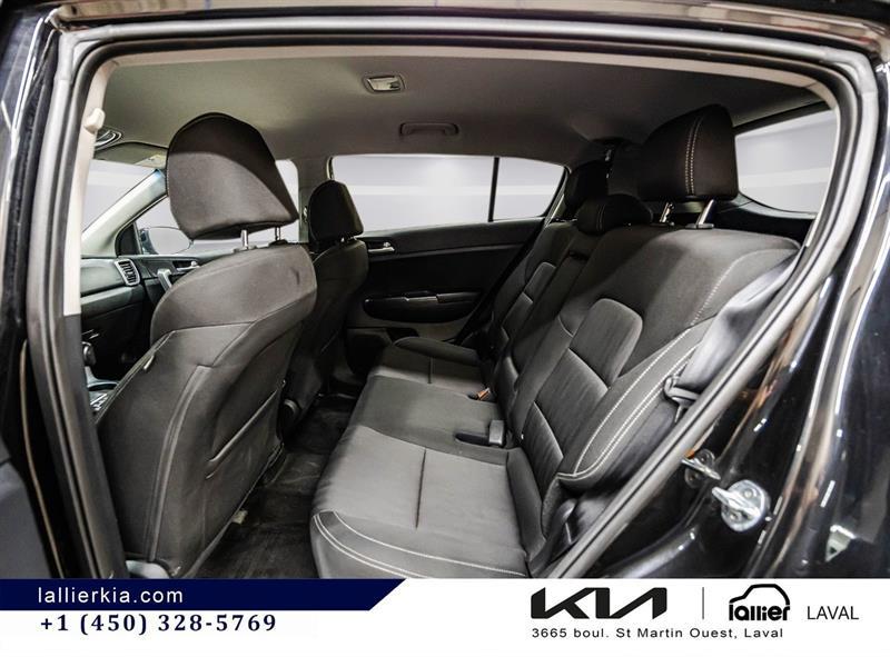 2022 Kia Sportage - Image 12