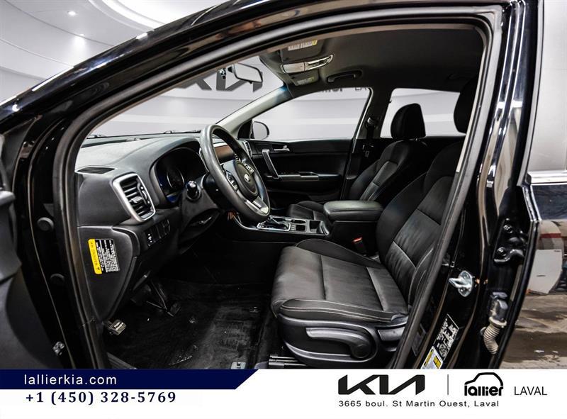 2022 Kia Sportage - Image 16