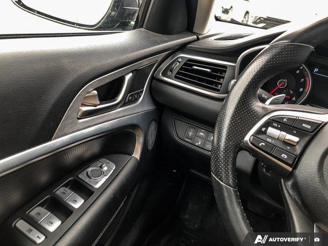 genesis G70 2021 - 16