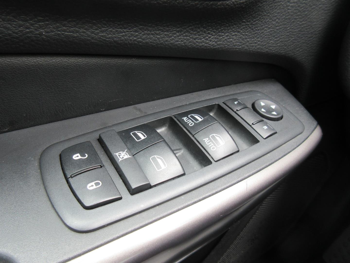 jeep Cherokee 2019 - 26