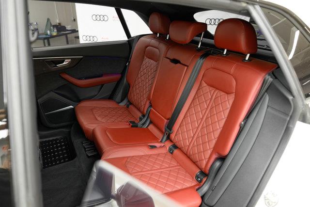audi SQ8 2023 - 27