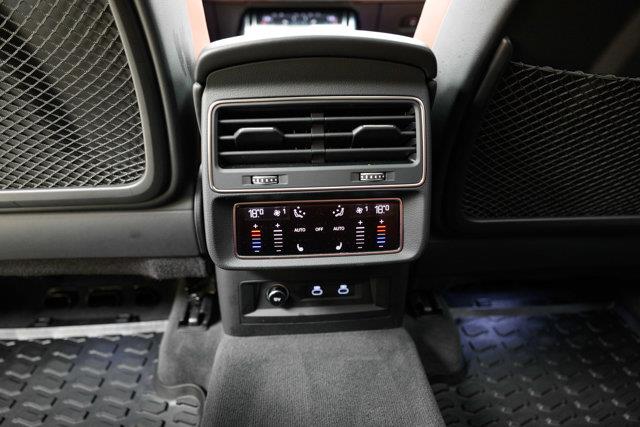 audi SQ8 2023 - 28
