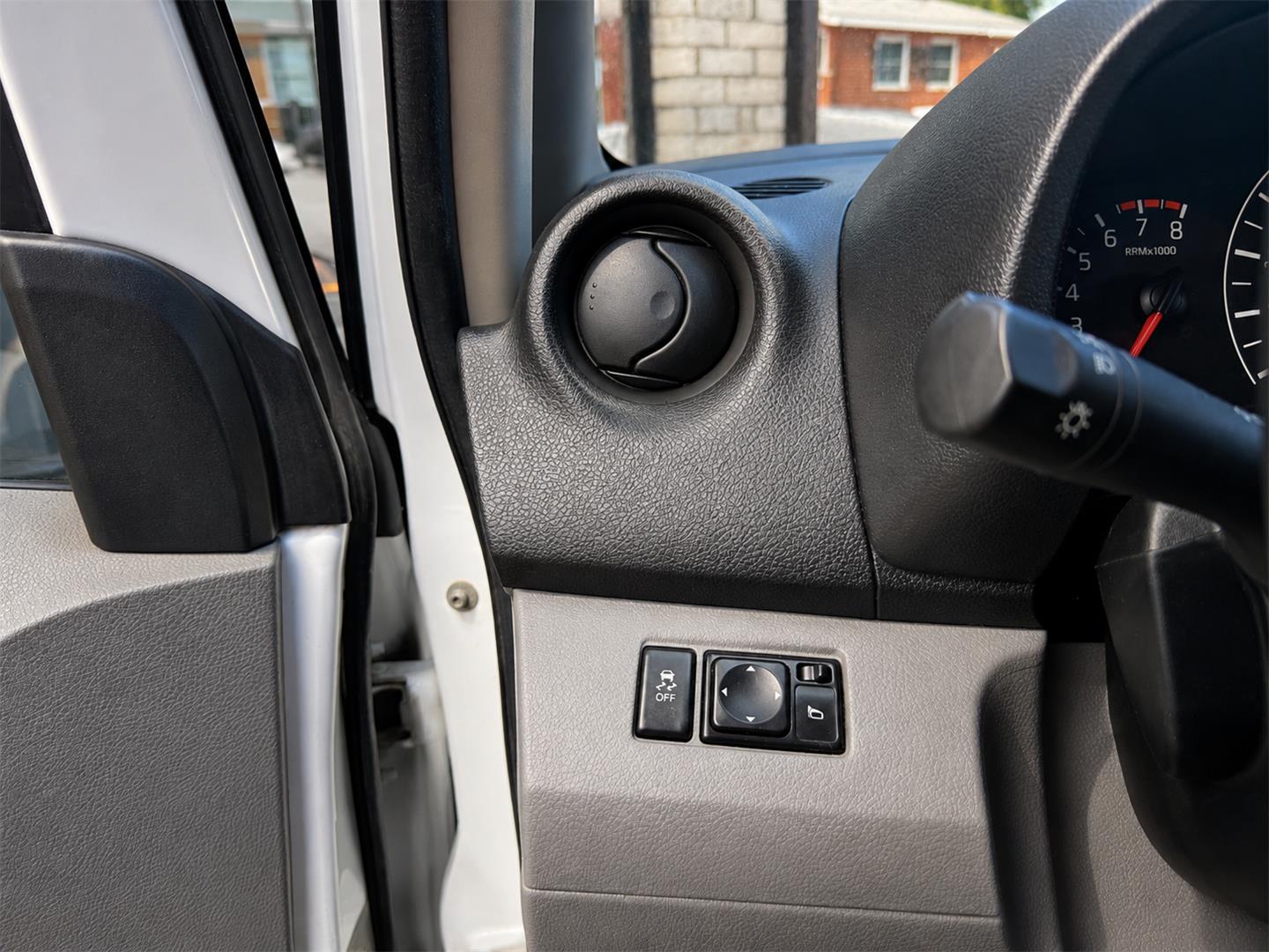 nissan NV200 2016 - 19
