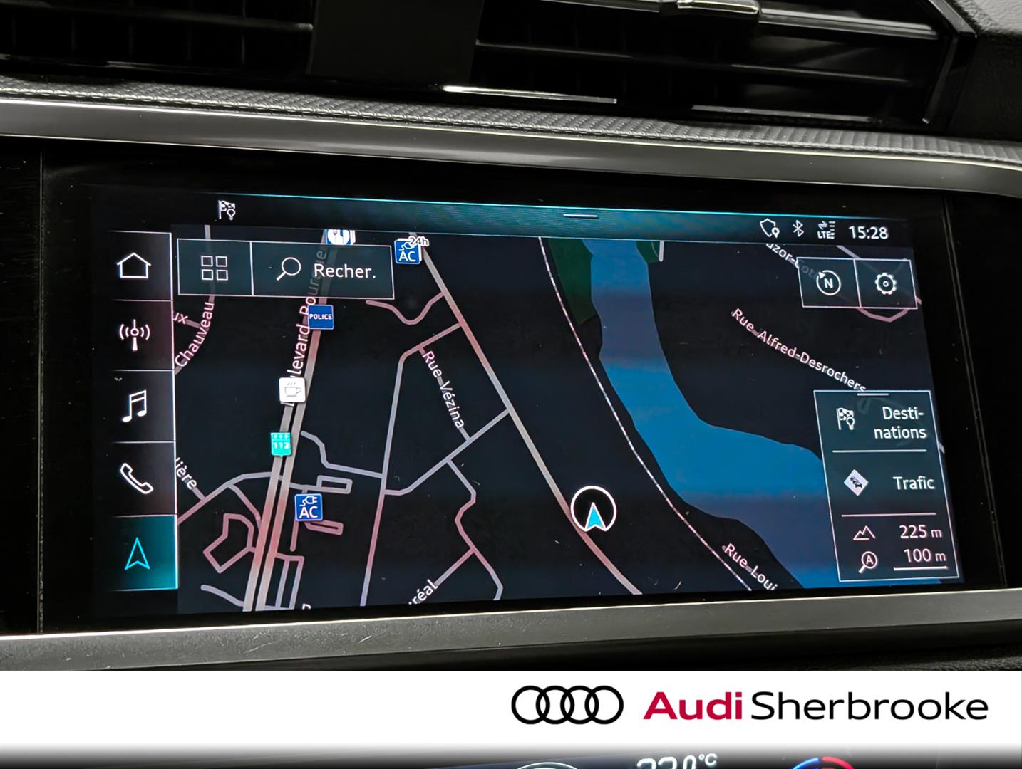 audi Q3 2020 - 16