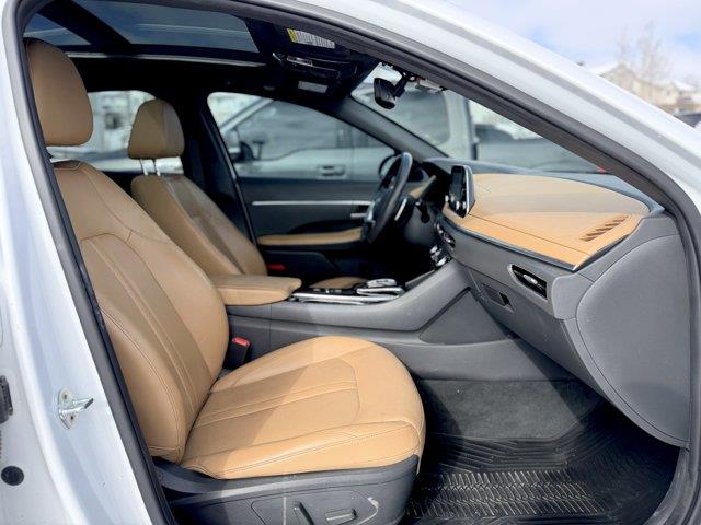 hyundai Sonata 2022 - 28
