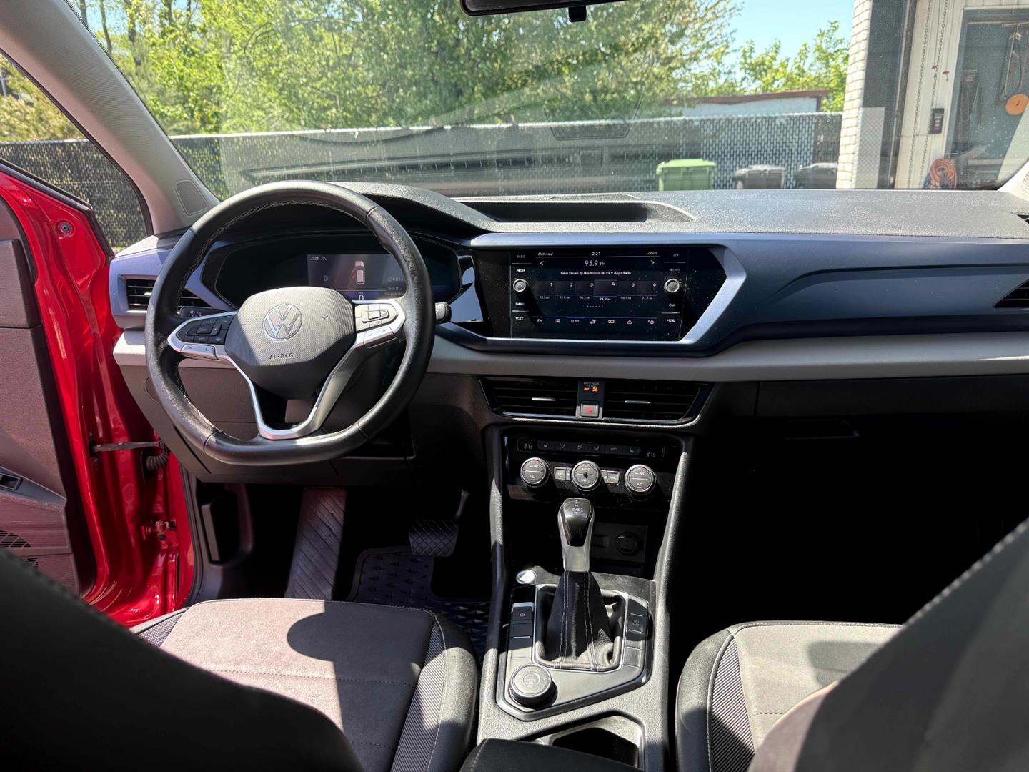 volkswagen Taos 2022 - 27
