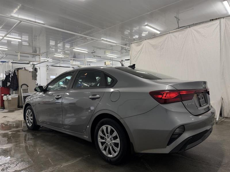 kia Forte 2022 - 4