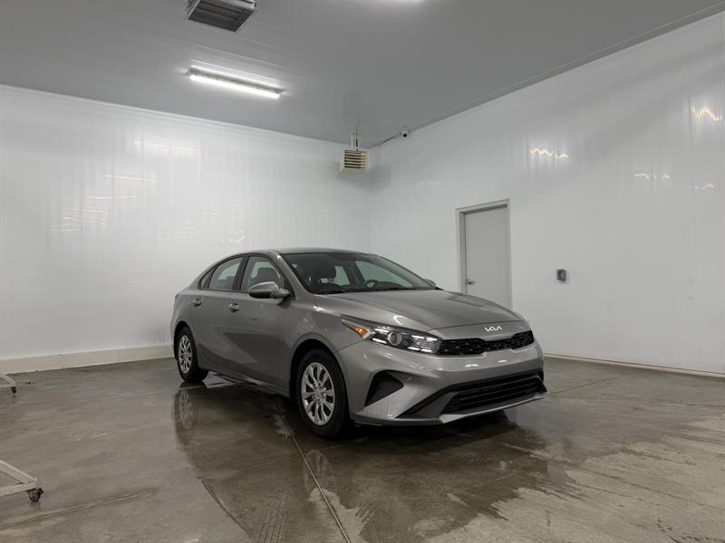 kia Forte 2022 - 10