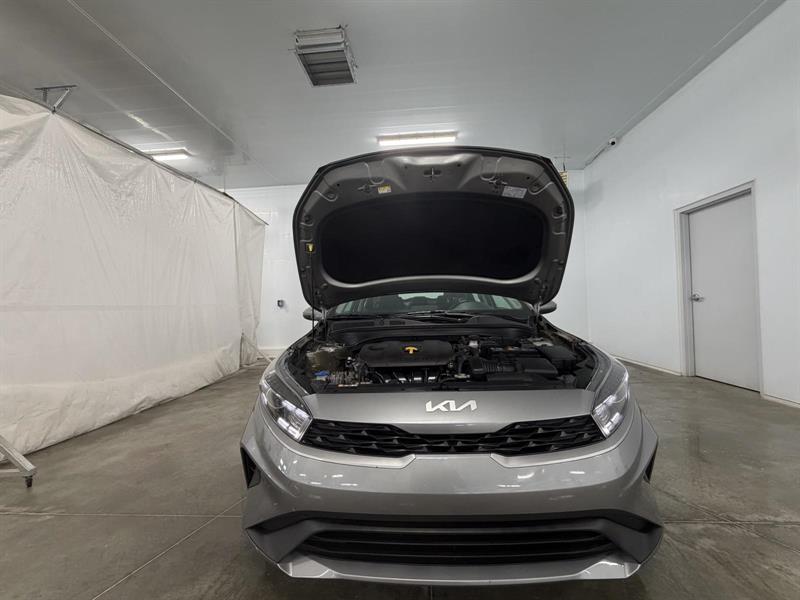 kia Forte 2022 - 12