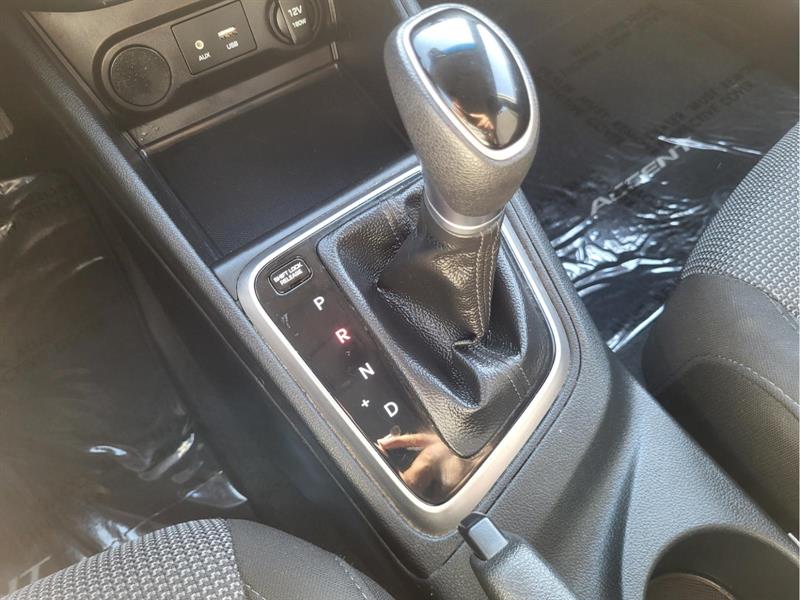 hyundai Accent 2018 - 12