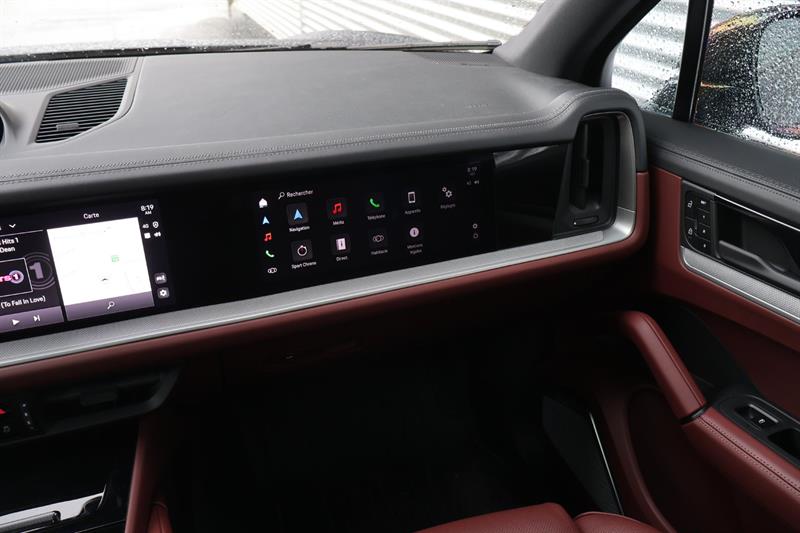 porsche Cayenne 2024 - 25