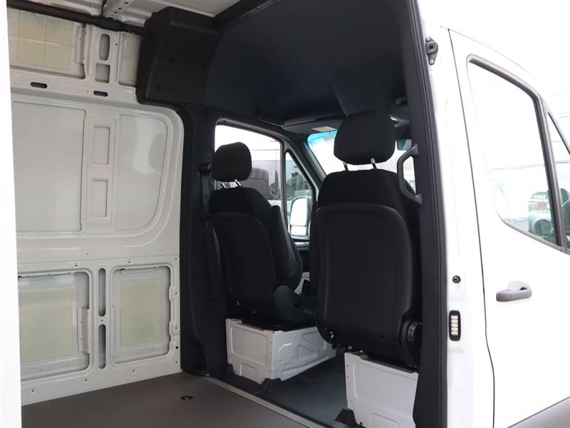 mercedes-benz ESprinter 2025 - 10