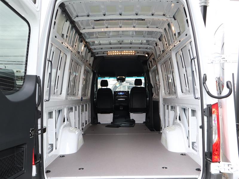 mercedes-benz ESprinter 2025 - 17