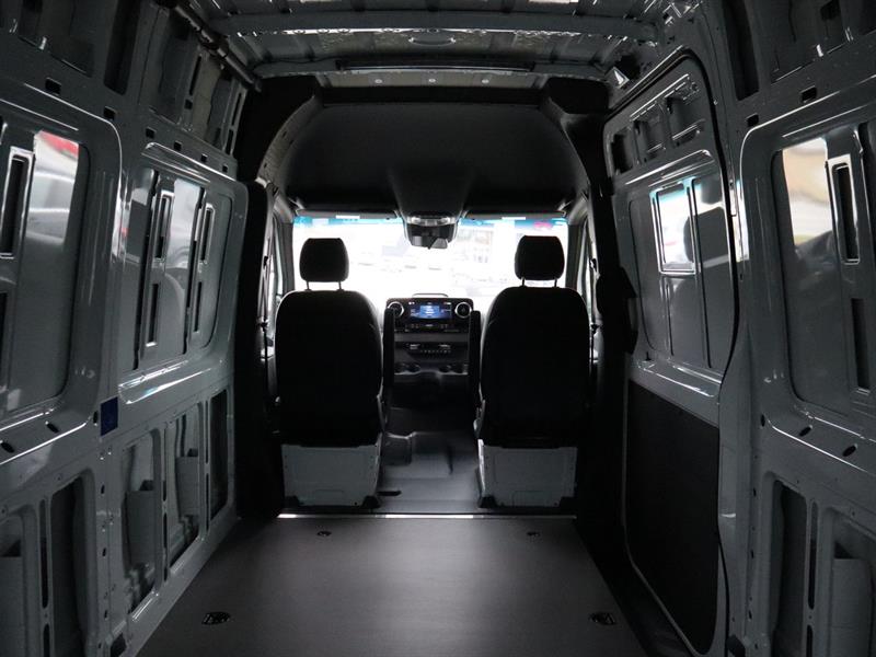 mercedes-benz ESprinter 2025 - 21