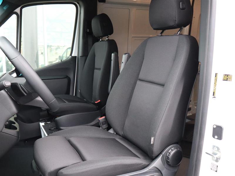 mercedes-benz ESprinter 2025 - 25