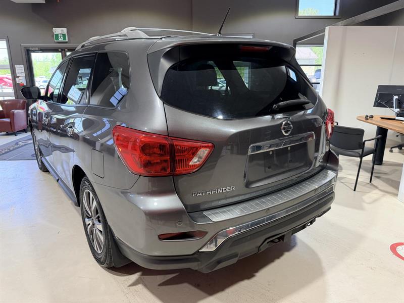 nissan Pathfinder 2017 - 4