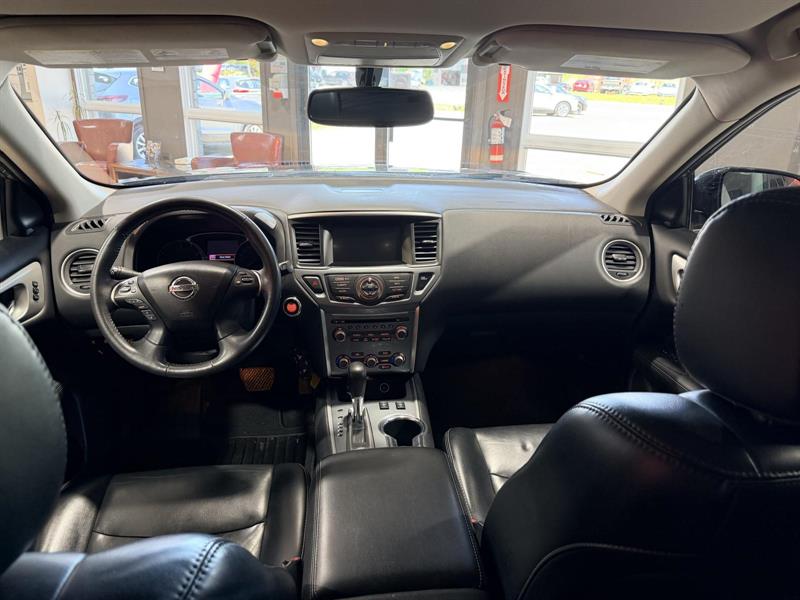 nissan Pathfinder 2017 - 30