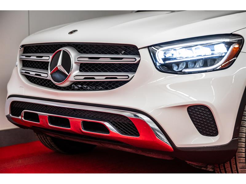 mercedes-benz GLC300 2022 - 3