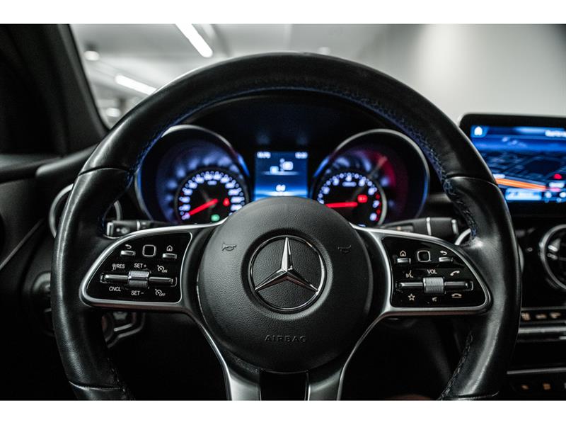 mercedes-benz GLC300 2022 - 15