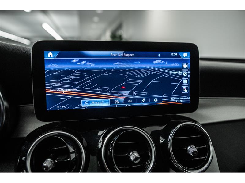 mercedes-benz GLC300 2022 - 19