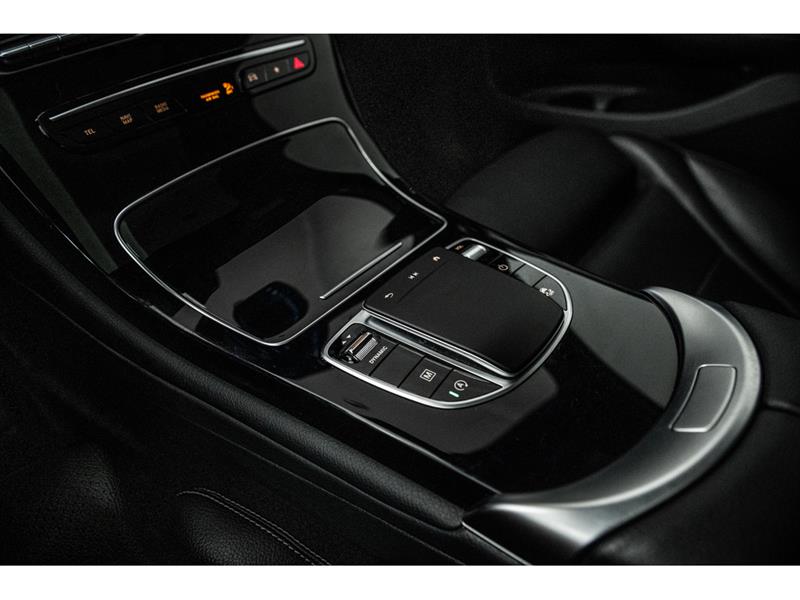 mercedes-benz GLC300 2022 - 23