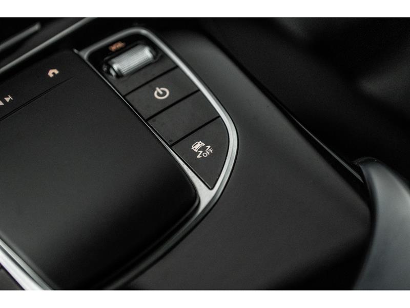 mercedes-benz GLC300 2022 - 26