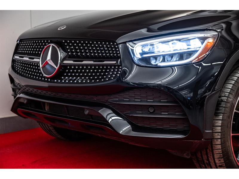 mercedes-benz GLC300 2022 - 3