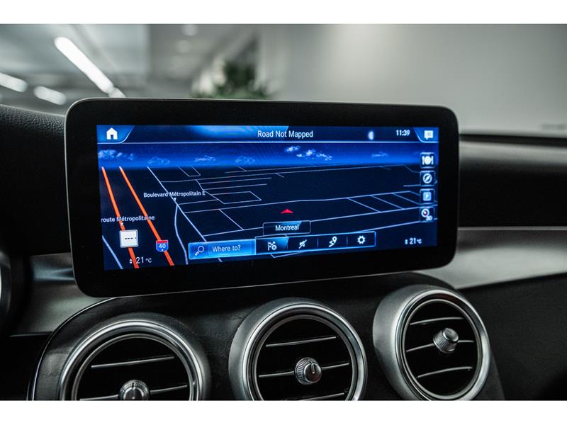 mercedes-benz GLC300 2022 - 18